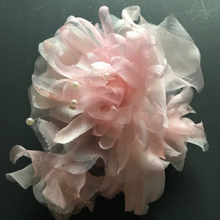 売り切れました☆コサージュ☆ 上品なピンク色 ♬︎♡の画像