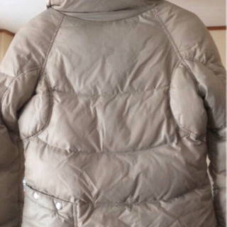 カスタネ　ダウンコートの画像