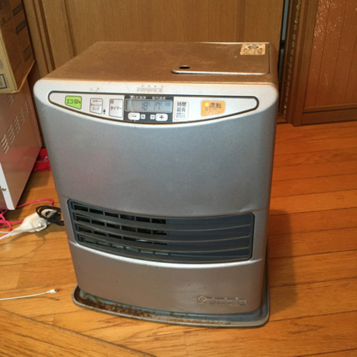 トヨトミ TOYOTOMI 石油ファンヒーター ～12畳 LC-32BF 中古品