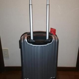 機内持込サイズスーツケースの画像