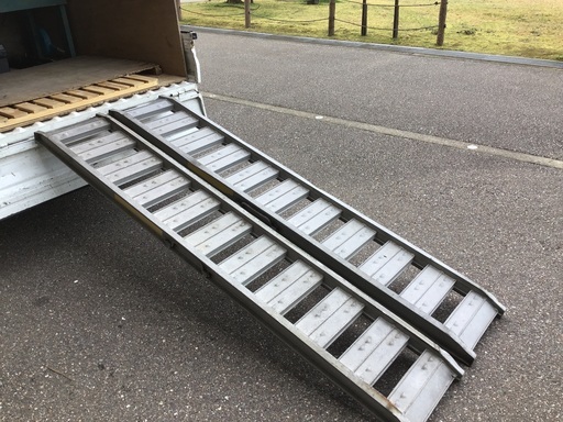 アルミ　ラダーレール