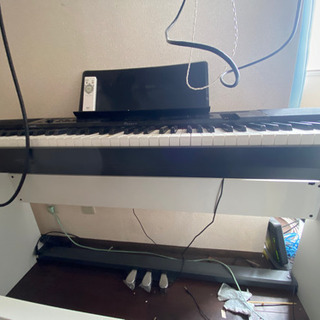 電子ピアノ