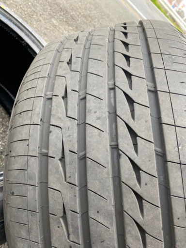 ブリヂストン　レグノ　275/40R19