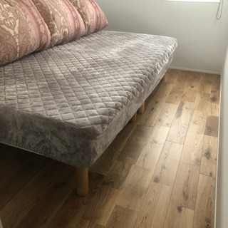 ベッド　脚付きマットレスの画像