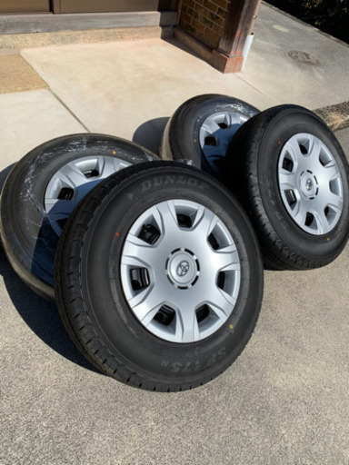 ハイエースダークプライムⅡ 新車取り外し品　タイヤホイル4本セット