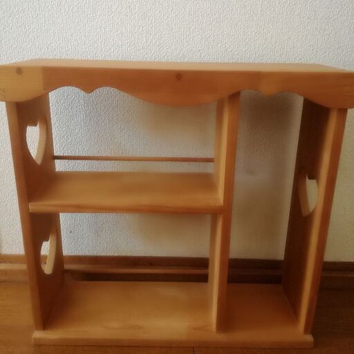 カントリー家具　飾り棚　ナチュラル　ハートくり抜きん出