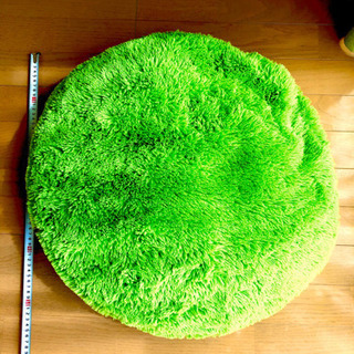 クッション　緑　50㎝×10㎝程