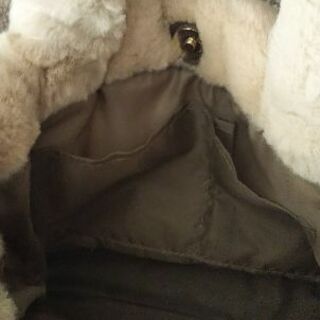 未使用❗️半額以上💐ふわふわカバンチャーム付の画像