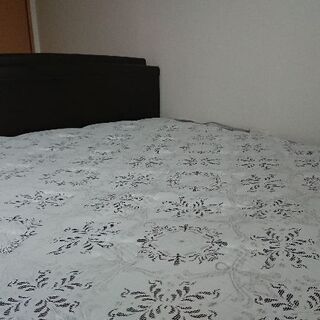 セミダブルベッドの画像