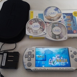 【取引中】【中古】PSP3000(シルバー) + ソフト3本 +...
