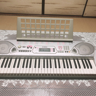 電子ピアノ　中古の画像