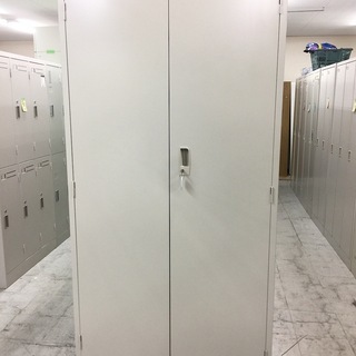 中古良品　SEIKO　両開き書庫　鍵付　書類整理ロッカー　W88...