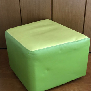 台形スツール
