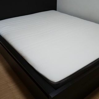 ［受付終了］IKEA MALM クイーンサイズベッド 収納二個付き