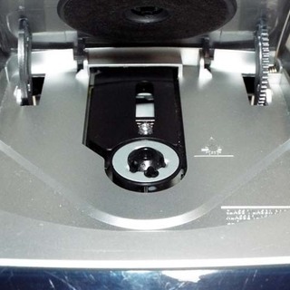 多機能CD・ラジオＷカセットプレイヤーの画像