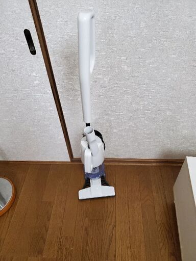 スタンド式 サイクロン掃除機 (引取にお越しなれる方)