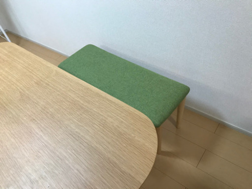 半円　リビングテーブル　長椅子　背もたれ椅子