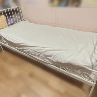 IKEA　MINNEN旧モデル　伸長式ベッドフレームとすのこ　成...