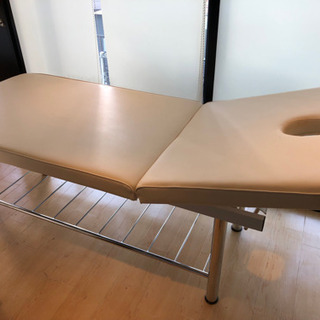 美品❗️エステ用ベッド