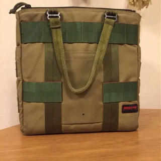 BRIEFING PROTECTION TOTE