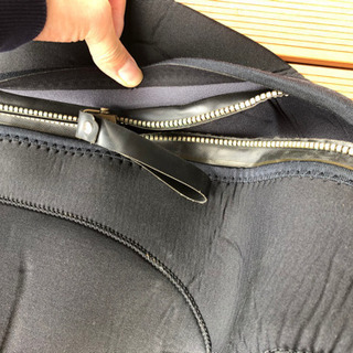 スキューバダイビング　ドライスーツ　秋から春のシーズンの画像