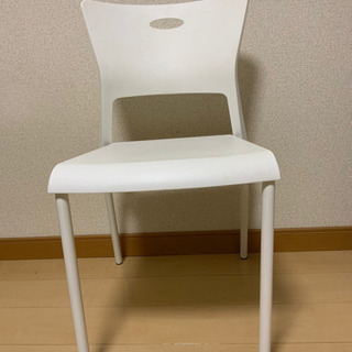 ダイニングテーブルの画像