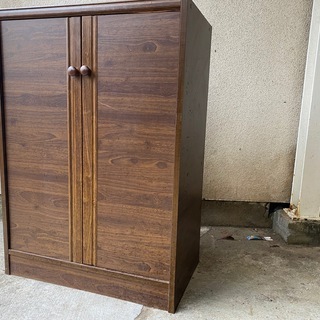 CDなどを保管していた家具