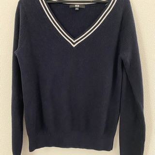 ユニクロ　UNIQLO Vネックセーター　カシミヤ5%混　紺　Mサイズ