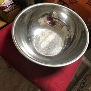 ステンレスボール　大きいです　引越に伴いお譲りしますの画像