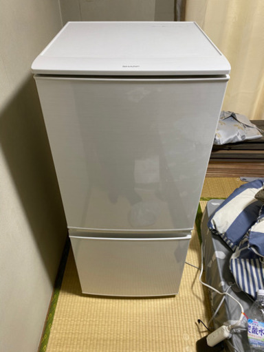 シャープ冷蔵庫　美品137L