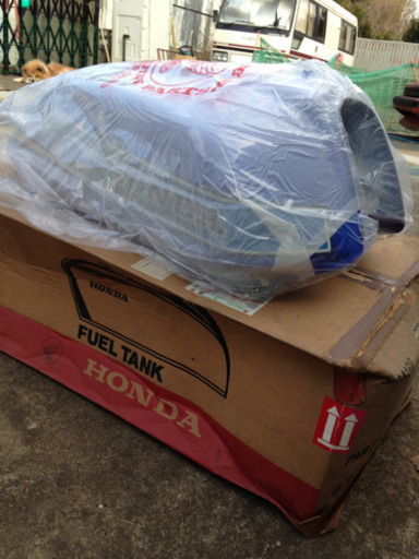 ホンダCB750FZ,FA(RC04)用絶版純正新品未使用箱入外装フルセット