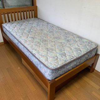 差し上げます：シングルベッド