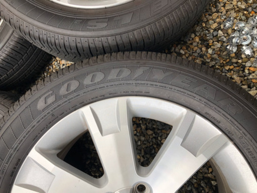 デリカD5 純正タイヤ（ホイール付）225/55R18