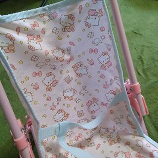 ぬいぐるみ用ベビーカー　キティちゃんの画像