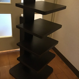 オシャレなオープンシェルフの画像