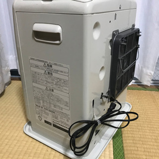 石油ファンヒーターの画像