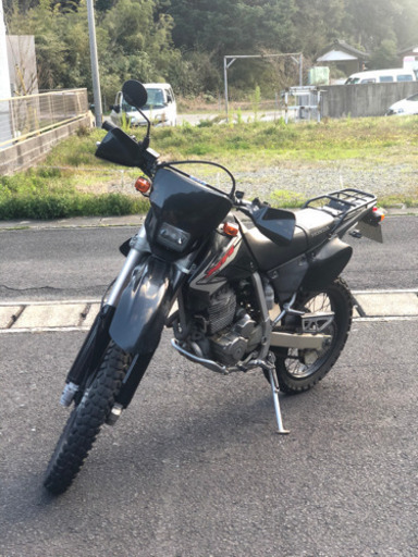 XR250 売るつもりでしたが最近希少価値が上がってきているので手直しして乗る事にしました！