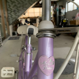 メゾ ピアノ22インチ ラベンダー(薄紫色)自転車 の画像