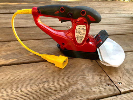 芝刈り用電動バリカン