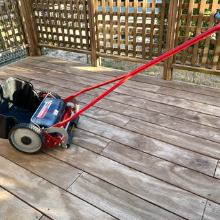 手動芝刈り機の画像