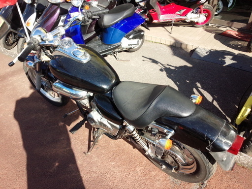 NO.3173　マグナ５０ （ＭＡＧＮＡ）　４サイクル　クラッチ付き４速ミッション　ブラック　☆彡
