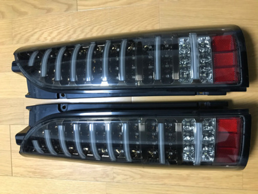 ハイエース  レジアスエース　200 ヴァレンティテール　ランプ