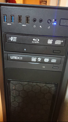 値下げしました　デスクトップPCです　core i7 3730k 4GBx2 SSD GT710