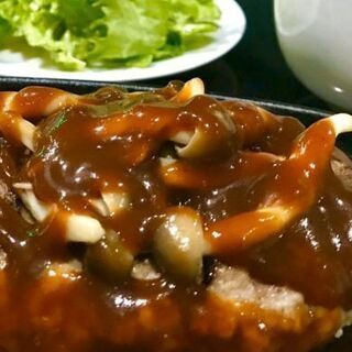 ランチメニュー全商品値下げしました！