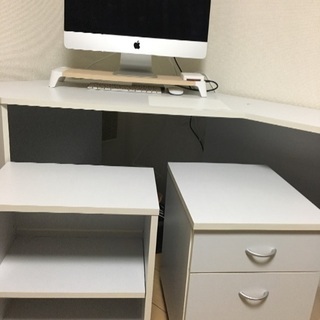 机・棚