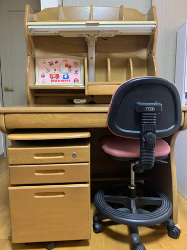 くろがね学習机(回転式チェアー付き)