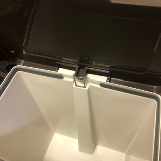 ペダル式ゴミ箱45リットル用の画像