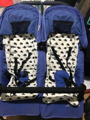 3/20まで限定値下げ！　双子ベビーカー エアバキー　ココダブル