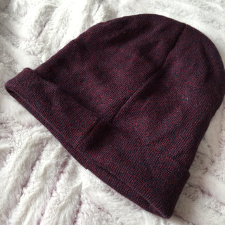 H&M　ニューヨークニット帽 紫 