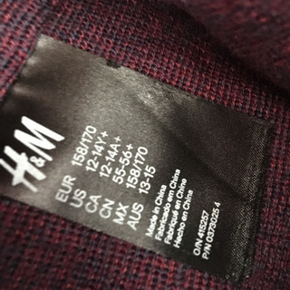 H&M　ニューヨークニット帽 紫 の画像